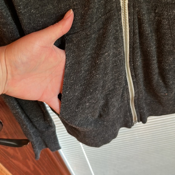 Women’s Nike Zip-up Hoodie - Picture 6 of 8